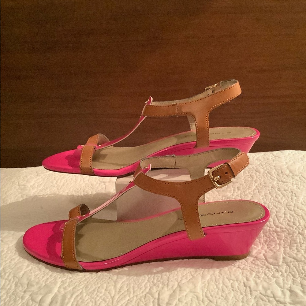 Pink and Tan Wedge Sandals Vintage Bandolino T-Strap Sandals Size 6
